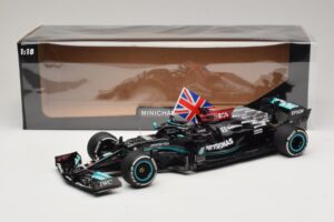 Mercedes AMG Petronas W12 E Performance L. Hamilton Winner British GP 2021 Minichamps 1:18 110211144 Rășină - imaginea 7 din 7