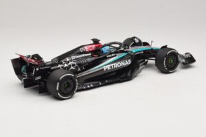 Mercedes AMG Petronas W15 E Performance G. Russell 2024 Minichamps 1:18 110240163 Rășină - imaginea 2 din 7