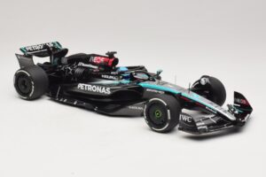 Mercedes AMG Petronas W15 E Performance G. Russell 2024 Minichamps 1:18 110240163 Rășină - imaginea 4 din 7