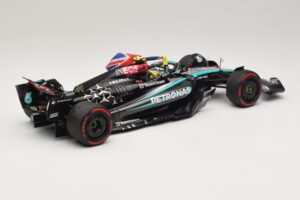 Mercedes AMG Petronas W15 E Performance L. Hamilton Winner British GP 2024 Minichamps 1:18 110241244 Rășină - imaginea 2 din 7