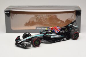 Mercedes AMG Petronas W15 E Performance L. Hamilton Winner British GP 2024 Minichamps 1:18 110241244 Rășină - imaginea 7 din 7