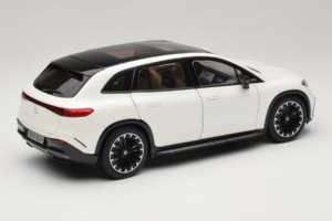 Mercedes EQS SUV X296 Manufaktur Diamond White NZG 1:18 B66960590 Metal - imaginea 3 din 8
