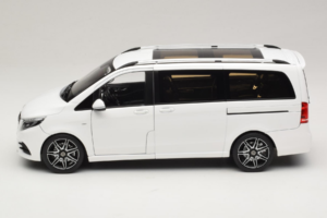 Mercedes V-Class W447 AMG Line Alb Norev 1:18 183876 Metal - imaginea 5 din 8
