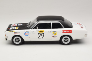 Opel Commodore A #29 J-L. Clarr / J-P. Peyroux Tour de France Automobile 1971 MCG 1:18 MCG18562R Metal - imaginea 3 din 6