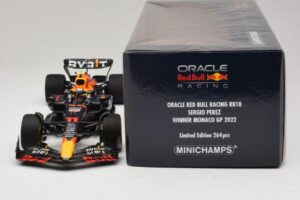 Oracle Red Bull Racing RB18 S. Perez Winner Monaco GP 2022 Minichamps 1:18 110220711 Rășină - imaginea 6 din 7