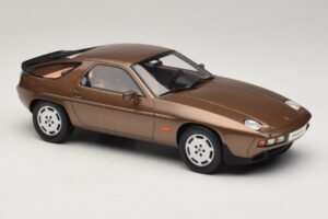 Porsche 928 S Tobacco Metallic GT Spirit 1:18 GT1005 Rășină - imaginea 4 din 6