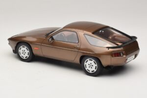 Porsche 928 S Tobacco Metallic GT Spirit 1:18 GT1005 Rășină - imaginea 5 din 6