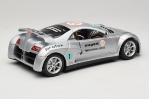Giugiaro Prima Argintiu Bburago 1:18 33130 Metal - imaginea 3 din 8
