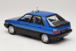 Renault 11 GTL Taxi James Bond MCG 1:18 MCG18833 Metal - imaginea 5 din 6