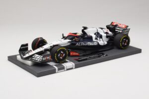 Scuderia AlphaTauri AT04 D. Ricciardo Hungarian GP 2023 Minichamps 1:18 117231203 Rășină