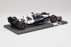 Scuderia AlphaTauri AT04 D. Ricciardo Hungarian GP 2023 Minichamps 1:18 117231203 Rășină - imaginea 2 din 7
