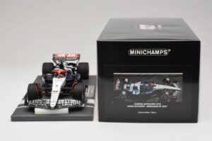 Scuderia AlphaTauri AT04 D. Ricciardo Hungarian GP 2023 Minichamps 1:18 117231203 Rășină - imaginea 6 din 7