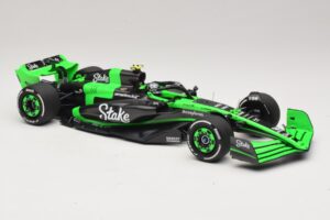Stake Kick Sauber C44 G. Zhou Emilia Romagna GP 2024 Minichamps 1:18 117240124 Rășină - imaginea 4 din 7