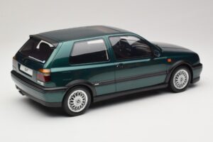 Volkswagen Golf Mk3 VR6 Carat Dragon Green Otto 1:12 G099 Rășină - imaginea 2 din 6