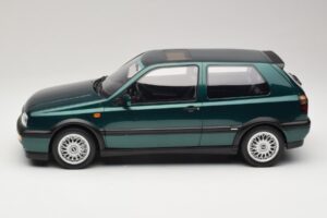 Volkswagen Golf Mk3 VR6 Carat Dragon Green Otto 1:12 G099 Rășină - imaginea 3 din 6