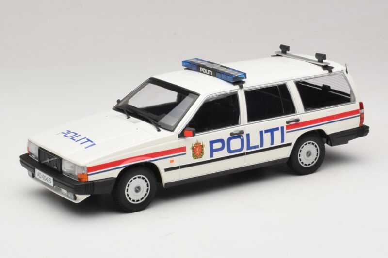 Volvo 740 GL Break Politi Norway Minichamps 1:18 155171796 Metal