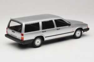 Volvo 740 GL Break Argintiu Minichamps 1:18 155171770 Metal - imaginea 2 din 6
