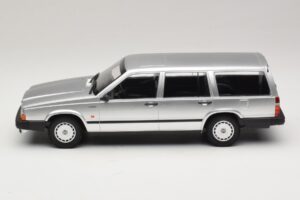 Volvo 740 GL Break Argintiu Minichamps 1:18 155171770 Metal - imaginea 3 din 6