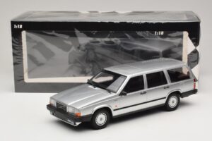 Volvo 740 GL Break Argintiu Minichamps 1:18 155171770 Metal - imaginea 6 din 6