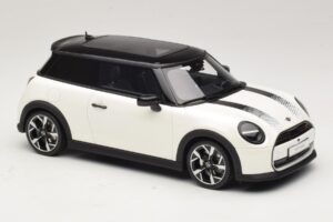 Mini Cooper S F66 Nanuq White Metallic Otto 1:18 OT1245 Rășină - imaginea 4 din 6