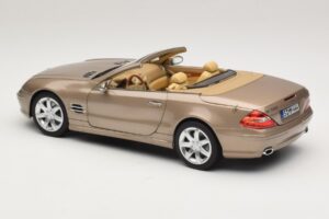Mercedes SL500 R230 Travertine Beige Norev 1:18 183843 Metal - imaginea 8 din 9