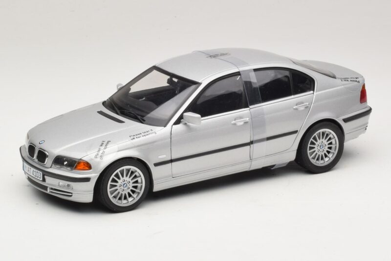 BMW 3-Series E46 6-Cylinder Argintiu UT Models 1:18 BMW 3-Series E46 6-Cylinder Argintiu UT Models 1:18 20512 Metal