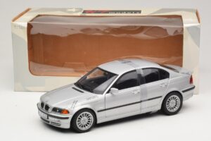 BMW 3-Series E46 6-Cylinder Argintiu UT Models 1:18 20512 Metal - imaginea 6 din 6