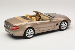Mercedes SL500 R230 Travertine Beige Norev 1:18 183843 Metal - imaginea 3 din 9