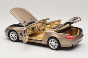 Mercedes SL500 R230 Travertine Beige Norev 1:18 183843 Metal - imaginea 6 din 9
