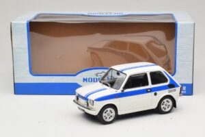 Fiat 126 Castrol Livery Alb Albastru MCG 1:18 MCG18666 Metal - imaginea 6 din 6
