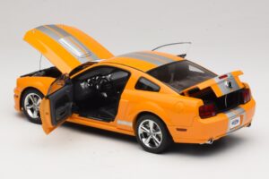 Ford Mustang GT S197 Grabber Orange Metallic AUTOart 1:18 73117-A1 Metal - imaginea 5 din 8