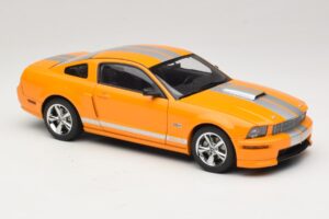 Ford Mustang GT S197 Grabber Orange Metallic AUTOart 1:18 73117-A1 Metal - imaginea 6 din 8