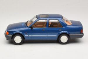 Ford Orion Mk2 1.6i Metallic Blue MCG 1:18 MCG18490 Metal - imaginea 3 din 6