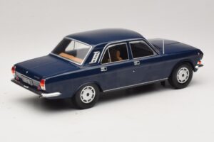 GAZ Volga GAZ-24-10 Albastru Închis MCG 1:18 MCG18014 Metal - imaginea 2 din 6