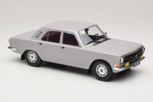 GAZ Volga GAZ-24-10 Gri MCG 1:18 MCG18016 Metal - imaginea 4 din 6