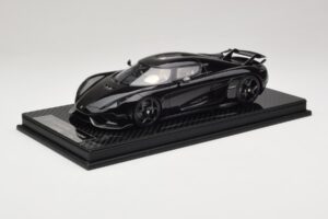 Koenigsegg Regera Negru Pachet Carbon Interior Bej FrontiArt 1:18 Koenigsegg Regera Negru Pachet Carbon Interior Bej FrontiArt 1:18 REMC042 Rășină