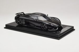 Koenigsegg Regera Negru Pachet Carbon FrontiArt 1:18 F079-179 Rășină - imaginea 4 din 7