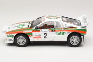 Lancia 037 #2 A. Bettega / M. Perissinot Rally San Marino 1984 Kyosho 1:18 08306F Metal - imaginea 4 din 8
