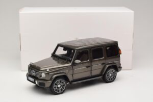 Mercedes G-Class W465 Indium Grey Norev 1:18 183036 Metal - imaginea 6 din 6
