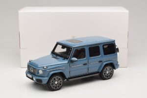 Mercedes G-Class W465 Vintage Blue Norev 1:18 183034 Metal - imaginea 6 din 6