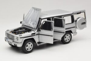 Mercedes G500 W463 LWB Ediție Dealer Argintiu AUTOart 1:18 B66962142 Metal - imaginea 2 din 8