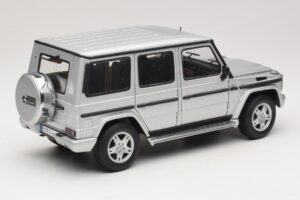 Mercedes G500 W463 LWB Ediție Dealer Argintiu AUTOart 1:18 B66962142 Metal - imaginea 3 din 8