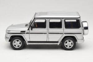 Mercedes G500 W463 LWB Ediție Dealer Argintiu AUTOart 1:18 B66962142 Metal - imaginea 4 din 8