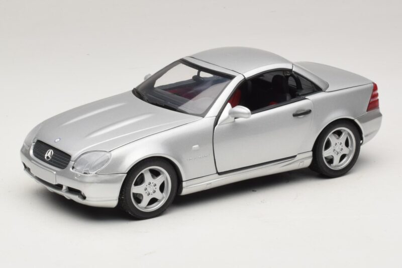 Mercedes SLK230 R170 AMG Roadster Argintiu UT Models 1:18 26152 Metal
