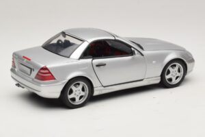 Mercedes SLK230 R170 AMG Roadster Argintiu UT Models 1:18 26152 Metal - imaginea 3 din 8