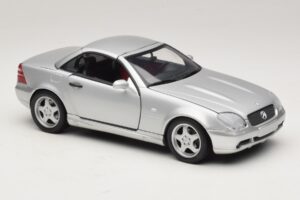 Mercedes SLK230 R170 AMG Roadster Argintiu UT Models 1:18 26152 Metal - imaginea 6 din 8