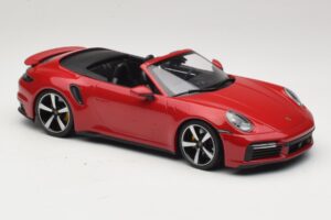 Porsche 911 992 Turbo S Cabriolet Roșu Închis Minichamps 1:18 PORSCHE007 Metal - imaginea 4 din 6