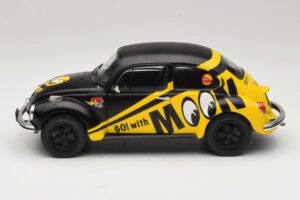 Volkswagen Beetle 1303 Go with Moon Solido 1:18 S1800519 Metal - imaginea 4 din 8