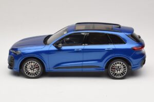 Audi SQ5 FY TFSI Ultra Albastru Otto 1:18 OT1281 Rășină - imaginea 3 din 6
