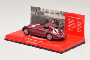 Alfa Romeo 8C 2900B #19 R. Sommer / C. Biondetti 24 Hours of Le Mans Winner 1938 Minichamps 1:43 403120473 Metal - imaginea 3 din 4
